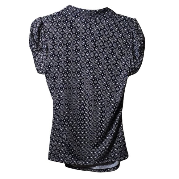 HeartSoul Women's Black/White Geometric Ruffle Neck Top | Size Large NWT - Picture 6 of 13